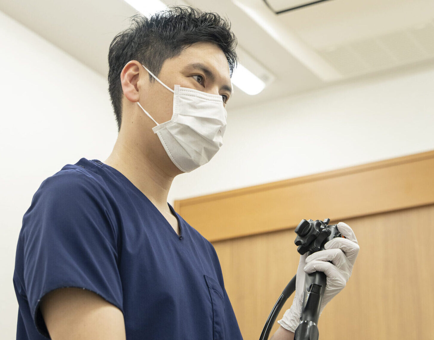 大腸内視鏡検査を担当する経験豊富な院長のイメージ写真｜天王寺区で専門医による大腸カメラ検査なら むらた内科・消化器肝臓クリニック